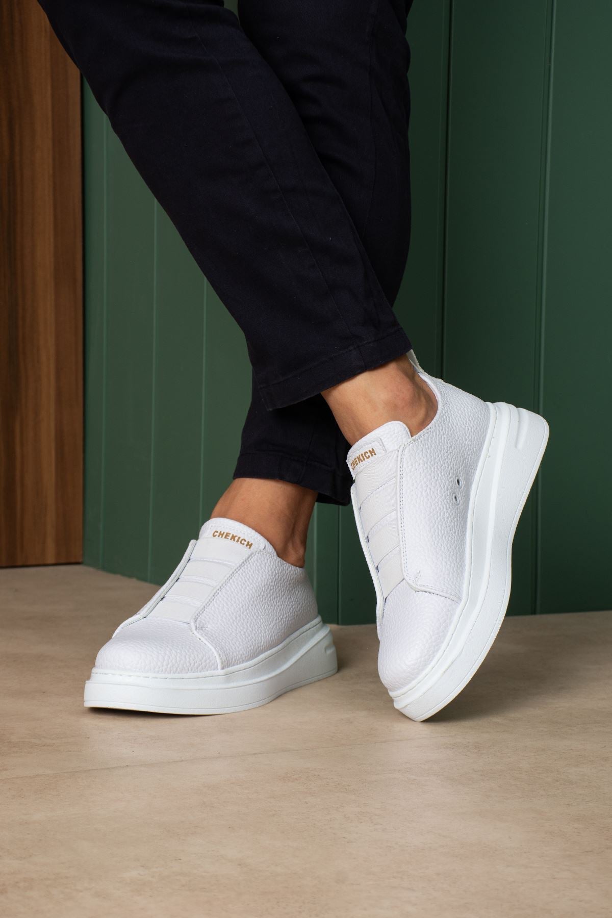 Avelon Essential Leather Sneakers